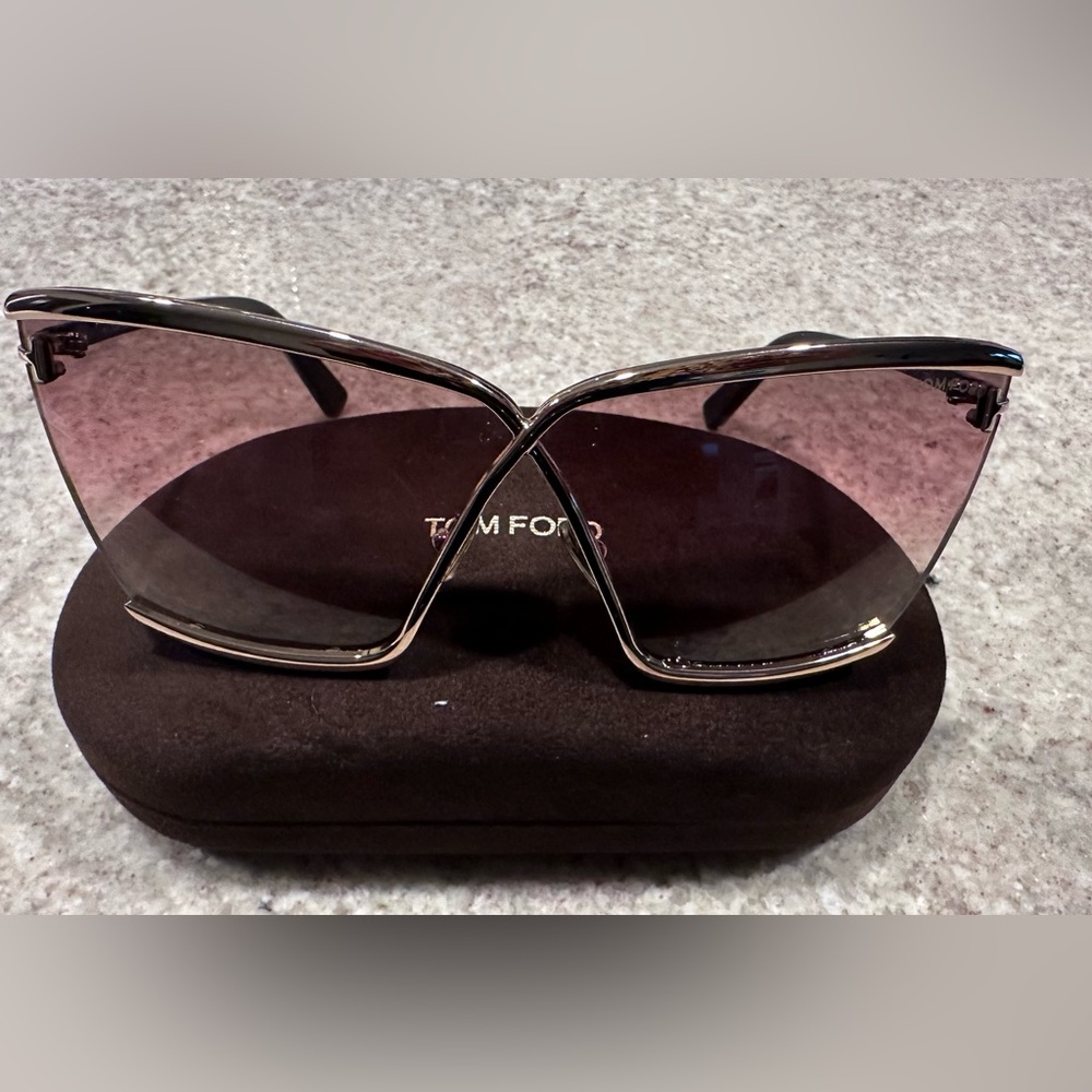 Tom Ford Elle sunglasses-gold dark Havana with pink tint